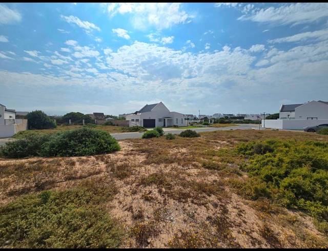 LAND FOR SALE IN BRITANNIA BAY